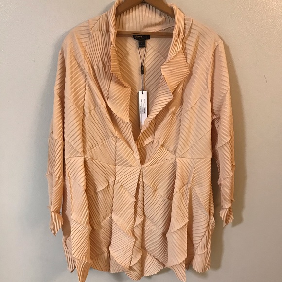 Jerry T Jackets & Blazers - NWT Jerry T Cream Color Topper Jacket Size XL